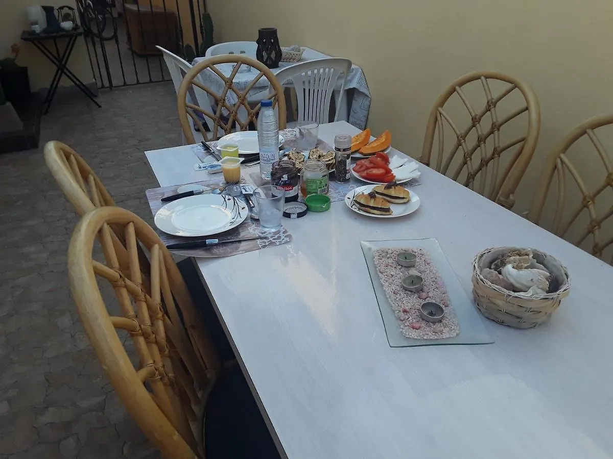 Villa Riki - Bed & Breakfast 2*, Arona (Tenerife)